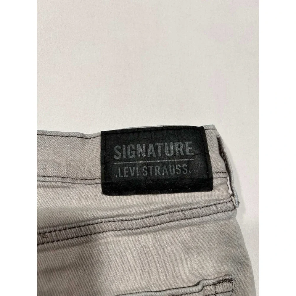 Signature by Levi Strauss signature by